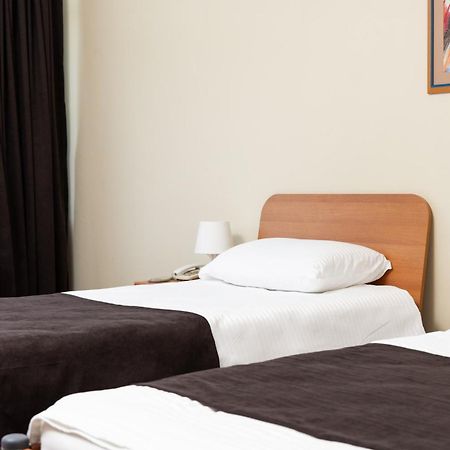 Hotel Luxor 프리슈티나 외부 사진